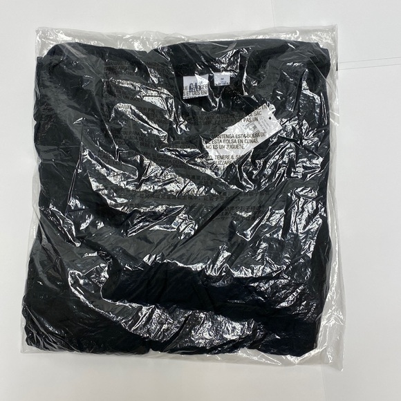 GAP Factory - Wrap-Front Romper - Black - Picture 2 of 3